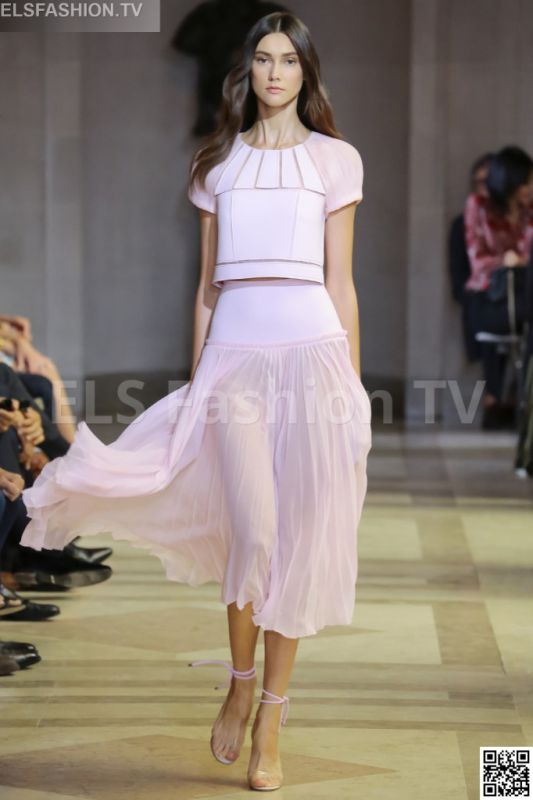 Carolina Herrera SS 2016 NYFW access to view full gallery. #CarolinaHerrera #nyfw15 Carolina Herrera SS 2016 NYFW access to view full gallery. #CarolinaHerrera #nyfw15