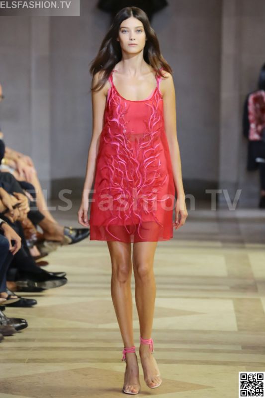 Carolina Herrera SS 2016 NYFW access to view full gallery. #CarolinaHerrera #nyfw15 Carolina Herrera SS 2016 NYFW access to view full gallery. #CarolinaHerrera #nyfw15
