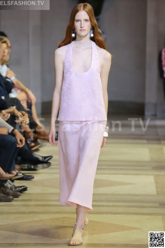 Carolina Herrera SS 2016 NYFW access to view full gallery. #CarolinaHerrera #nyfw15 Carolina Herrera SS 2016 NYFW access to view full gallery. #CarolinaHerrera #nyfw15