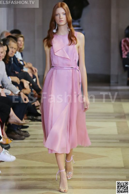 Carolina Herrera SS 2016 NYFW access to view full gallery. #CarolinaHerrera #nyfw15