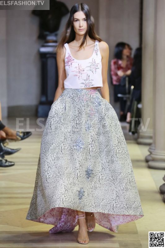 Carolina Herrera SS 2016 NYFW access to view full gallery. #CarolinaHerrera #nyfw15