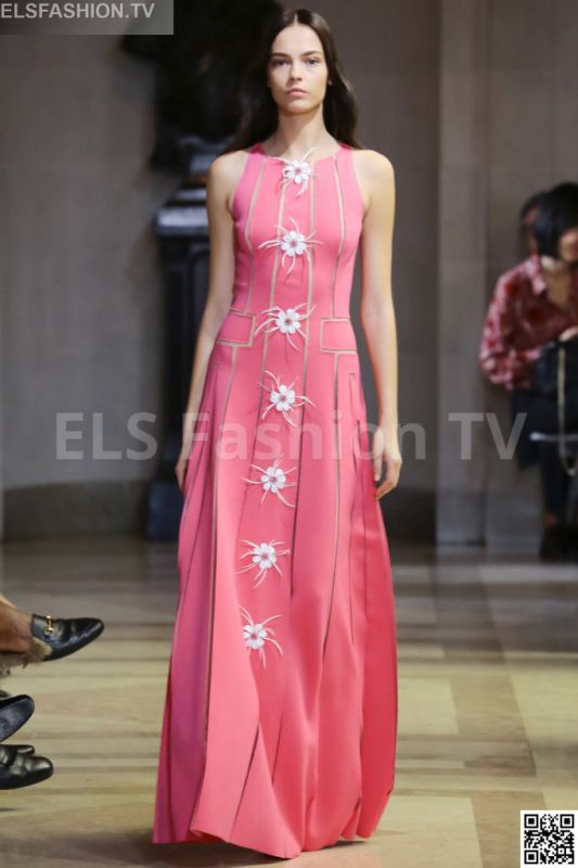 Carolina Herrera SS 2016 NYFW access to view full gallery. #CarolinaHerrera #nyfw15 Carolina Herrera SS 2016 NYFW access to view full gallery. #CarolinaHerrera #nyfw15