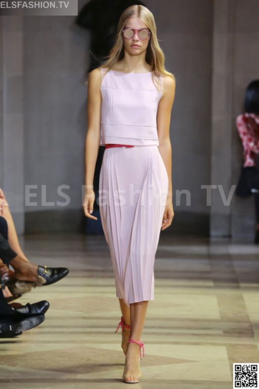 Carolina Herrera SS 2016 NYFW access to view full gallery. #CarolinaHerrera #nyfw15