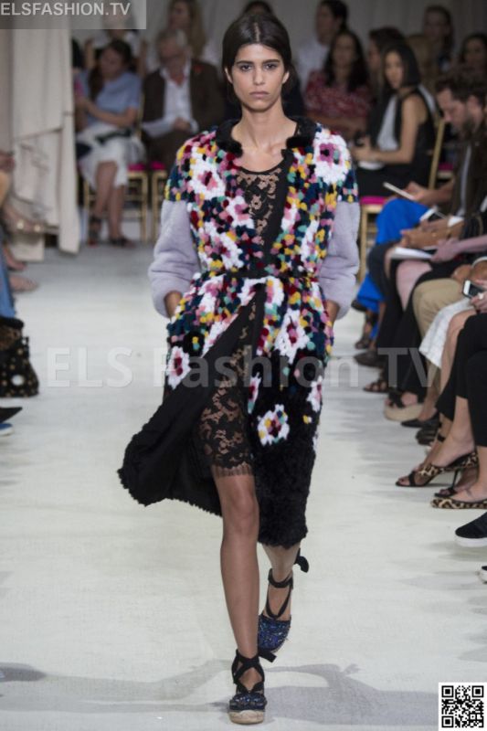 Oscar de la Renta SS 2016 NYFW access to view full gallery. #Oscardelarenta #nyfw15