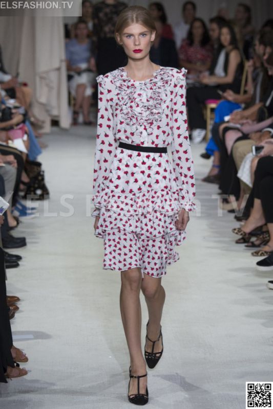 Oscar de la Renta SS 2016 NYFW access to view full gallery. #Oscardelarenta #nyfw15