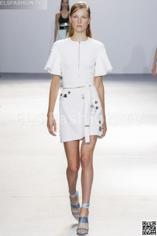 David Koma SS 2016 LFW access to view full gallery. #Davidkoma #LFW15