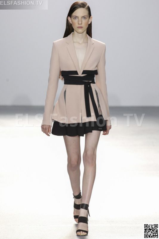 David Koma SS 2016 LFW access to view full gallery. #Davidkoma #LFW15