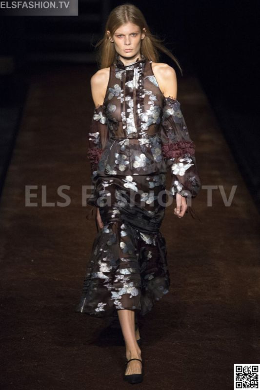 Erdem SS 2016 LFW access to view full gallery. #Erdem #LFW15