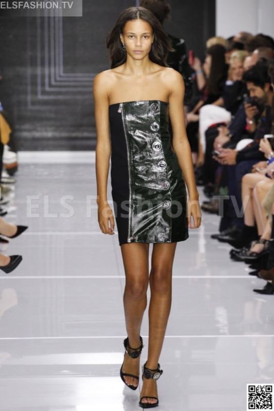 Versace versus SS 2016 LFW access to view full gallery. #Versusversace #LFW15 Versace versus SS 2016 LFW access to view full gallery. #Versusversace #LFW15