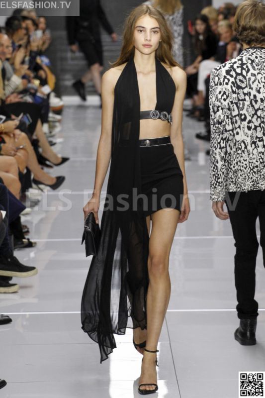 Versace versus SS 2016 LFW access to view full gallery. #Versusversace #LFW15 Versace versus SS 2016 LFW access to view full gallery. #Versusversace #LFW15