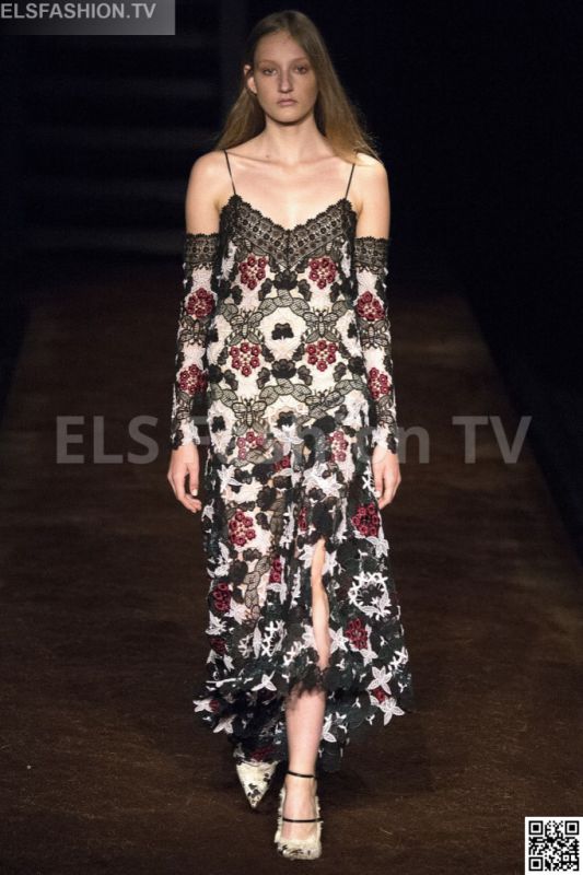 Erdem SS 2016 LFW access to view full gallery. #Erdem #LFW15