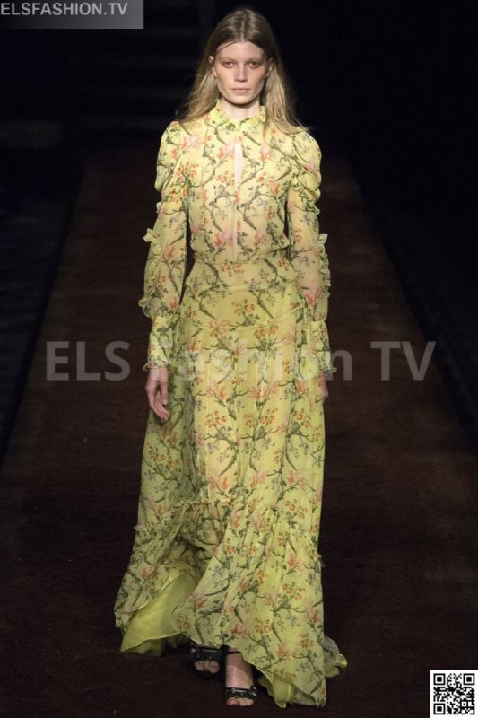 Erdem SS 2016 LFW access to view full gallery. #Erdem #LFW15