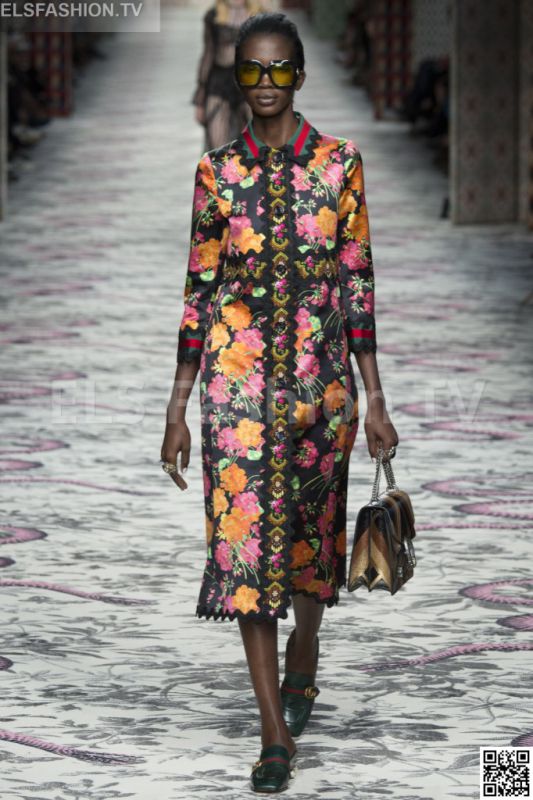 Gucci SS 2016 MFW access to view full gallery. #Gucci #MFW15