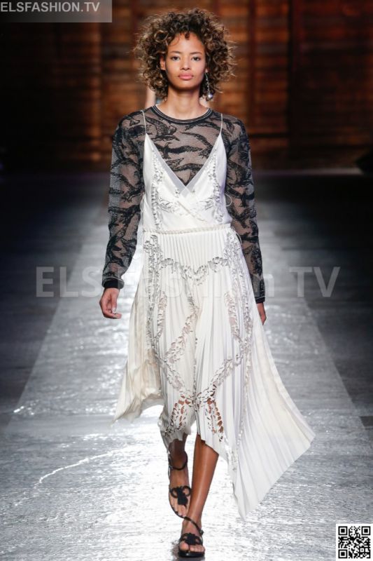 Emilio Pucci SS 2016 MFW access to view full gallery. #Emiliopucci #MFW15