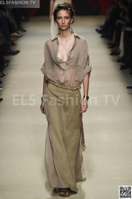 Alberta Ferretti SS 2016 MFW access to view full gallery. #Albertaferretti #MFW15