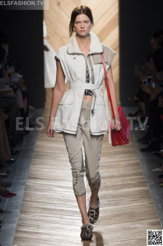 Bottega Veneta SS 2016 MFW access to view full gallery. #Bottegaveneta #MFW15