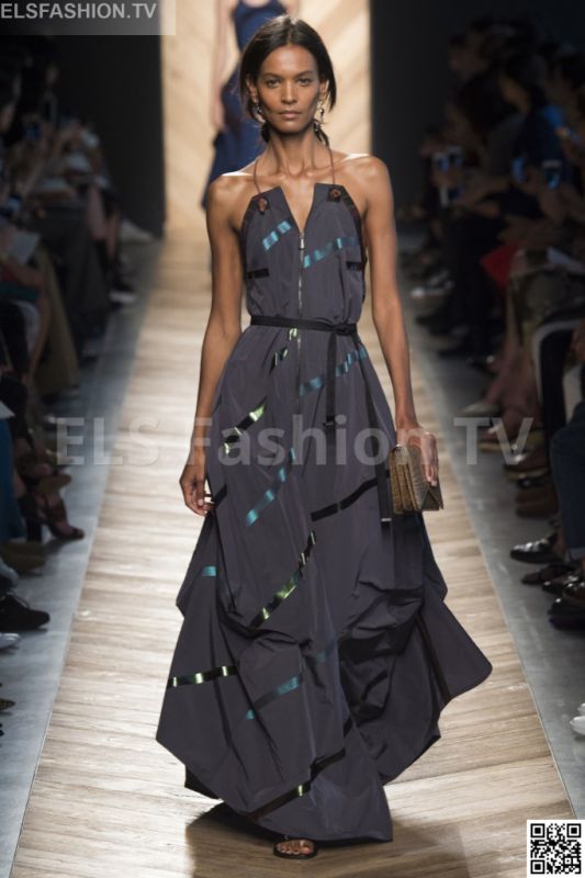 Bottega Veneta SS 2016 MFW access to view full gallery. #Bottegaveneta #MFW15