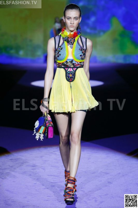 Dsquared2 SS 2016 MFW access to view full gallery. #Dsquared2 #MFW15