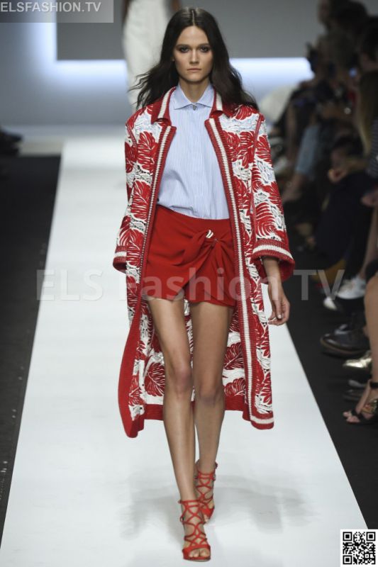 Ermanno Scervino SS 2016 MFW access to view full gallery. #Ermannoscervino #MFW15