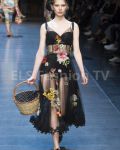 Dolce &amp; Gabbana SS 2016 MFW access to view full gallery. #DolceandGabbana #MFW15