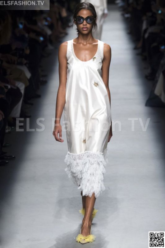 Rochas SS 2016 PFW access to view full gallery. #Rochas #PFW15