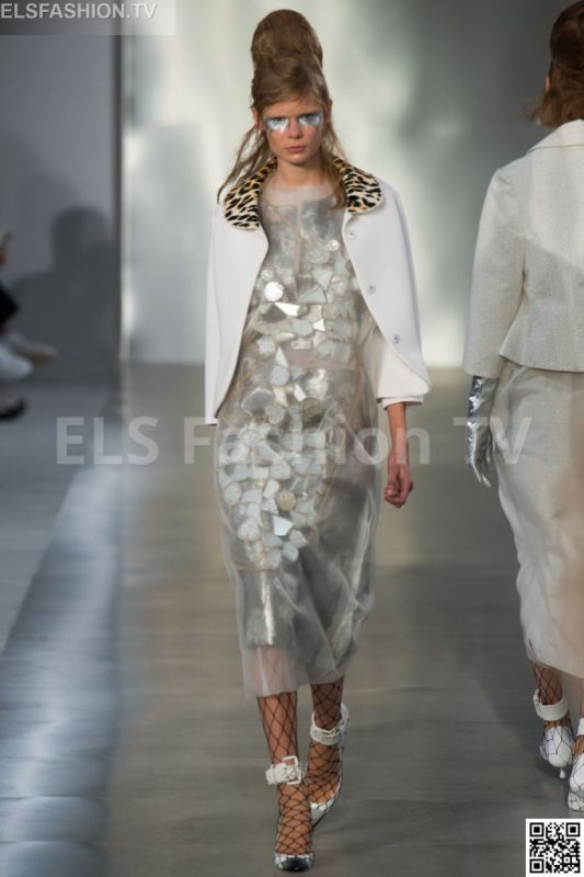 Maison Margiela SS 2016 PFW access to view full gallery. #Maisonmargiela #PFW15