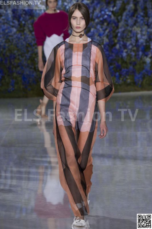 Christian Dior SS 2016 PFW access to view full gallery. #Christiandior #PFW15