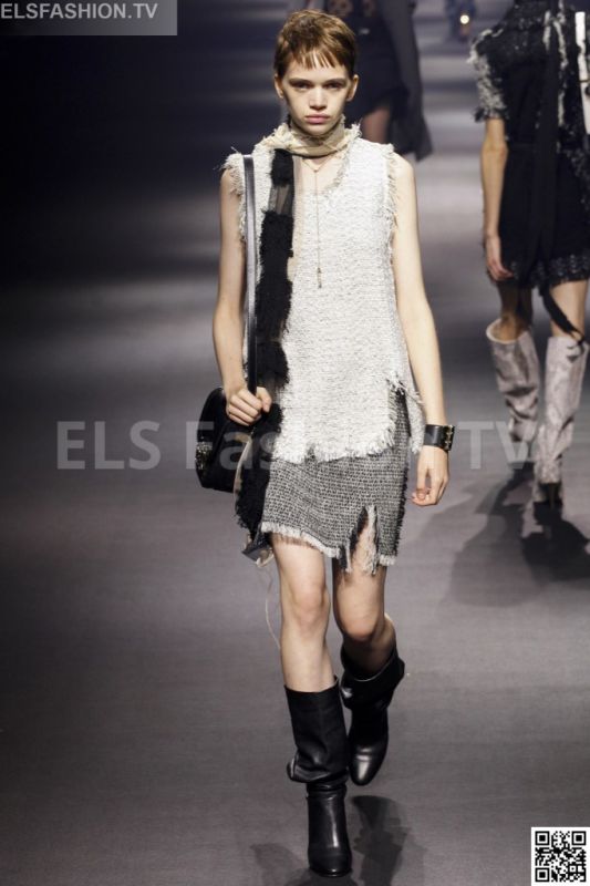 Lanvin SS 2016 PFW access to view full gallery. #Lanvin #PFW15