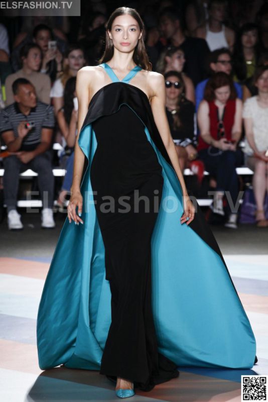 Christian Siriano SS 2017 NYFW access to view full gallery. #ChristianSiriano #NYFW17 Christian Siriano SS 2017 NYFW access to view full gallery. #ChristianSiriano #NYFW17