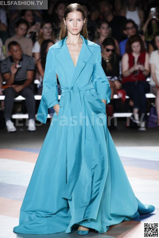 Christian Siriano SS 2017 NYFW access to view full gallery. #ChristianSiriano #NYFW17 Christian Siriano SS 2017 NYFW access to view full gallery. #ChristianSiriano #NYFW17