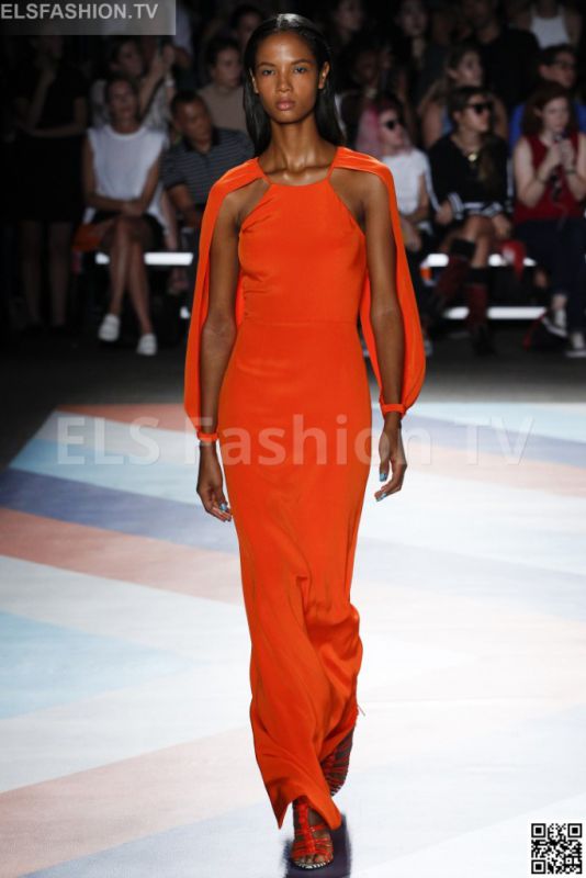 Christian Siriano SS 2017 NYFW access to view full gallery. #ChristianSiriano #NYFW17 Christian Siriano SS 2017 NYFW access to view full gallery. #ChristianSiriano #NYFW17