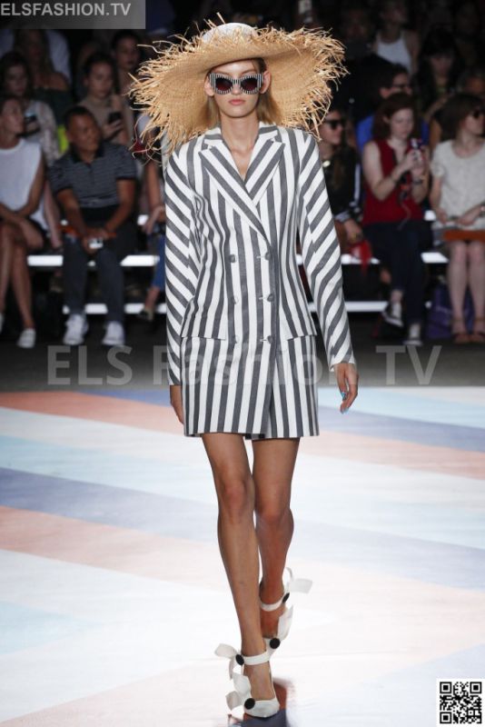 Christian Siriano SS 2017 NYFW access to view full gallery. #ChristianSiriano #NYFW17 Christian Siriano SS 2017 NYFW access to view full gallery. #ChristianSiriano #NYFW17