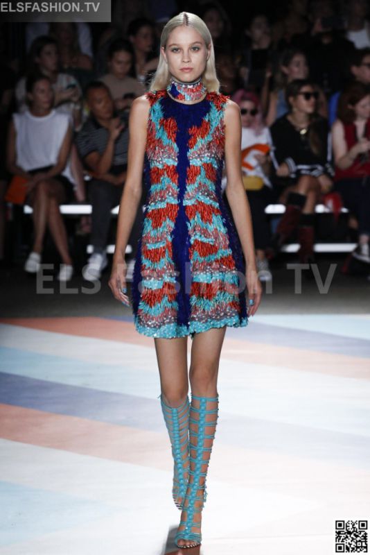 Christian Siriano SS 2017 NYFW access to view full gallery. #ChristianSiriano #NYFW17 Christian Siriano SS 2017 NYFW access to view full gallery. #ChristianSiriano #NYFW17