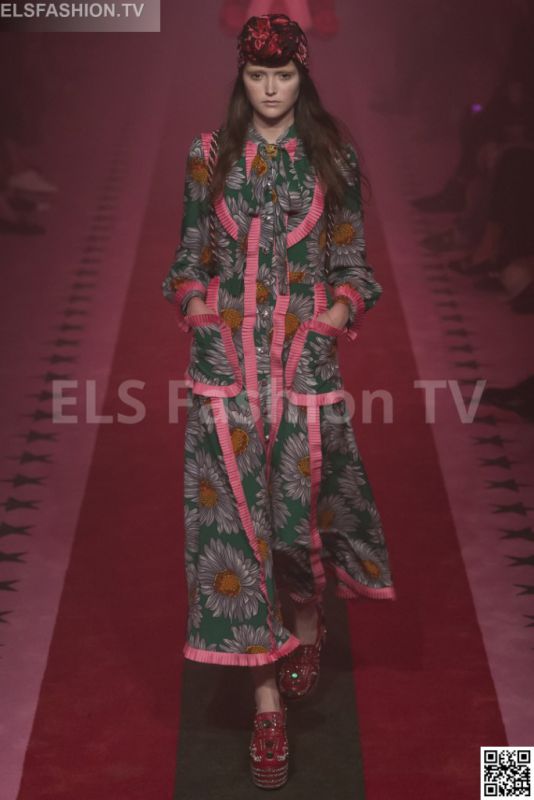 Gucci SS 2017 MFW access to view full gallery. #Gucci #MFW17