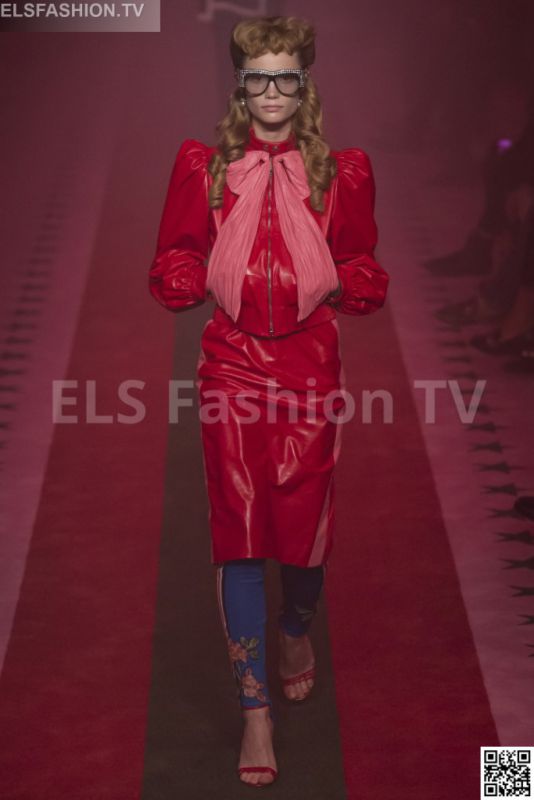 Gucci SS 2017 MFW access to view full gallery. #Gucci #MFW17