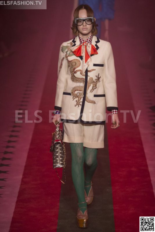 Gucci SS 2017 MFW access to view full gallery. #Gucci #MFW17