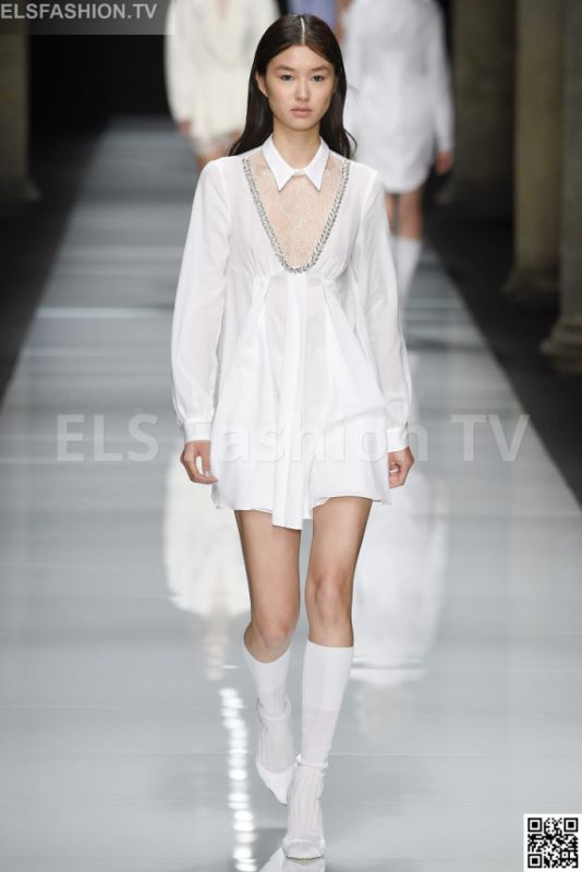 Francesco Scognamiglio SS 2017 MFW access to view full gallery. #FrancescoScognamiglio #MFW17