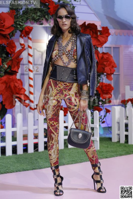 Philipp Plein SS 2017 MFW access to view full gallery. #PhilippPlein #MFW17