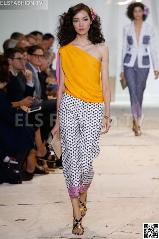 Diane von Furstenberg NYFW Spring Summer 2016 - Models: Gigi and bella Hadid, Karlie Kloss, kendall Jenner, Lily Aldridge, Irina Shayk, and Jourdan Dunn