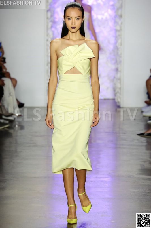 Cushnie et Ochs SS 2016 NYFW access to view full gallery. #nyfw15