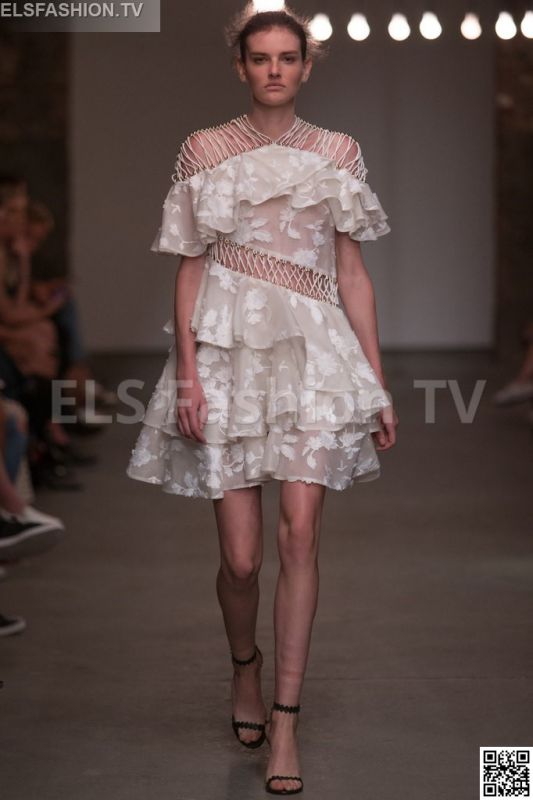 Zimmermann SS 2016 NYFW access to view full gallery. #zimmermann #nyfw15 Zimmermann SS 2016 NYFW access to view full gallery. #zimmermann #nyfw15