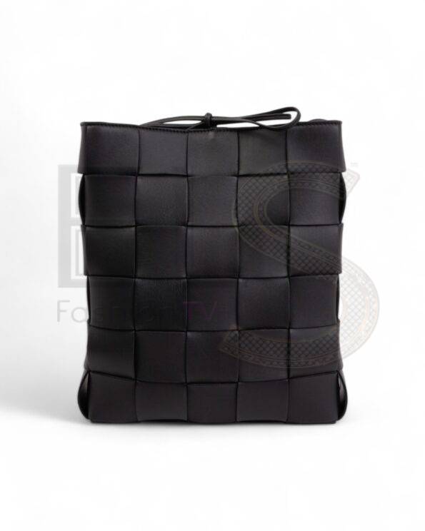 Bottega Veneta Bucket Cassette Shoulder Bag Black ELS Fashion TV