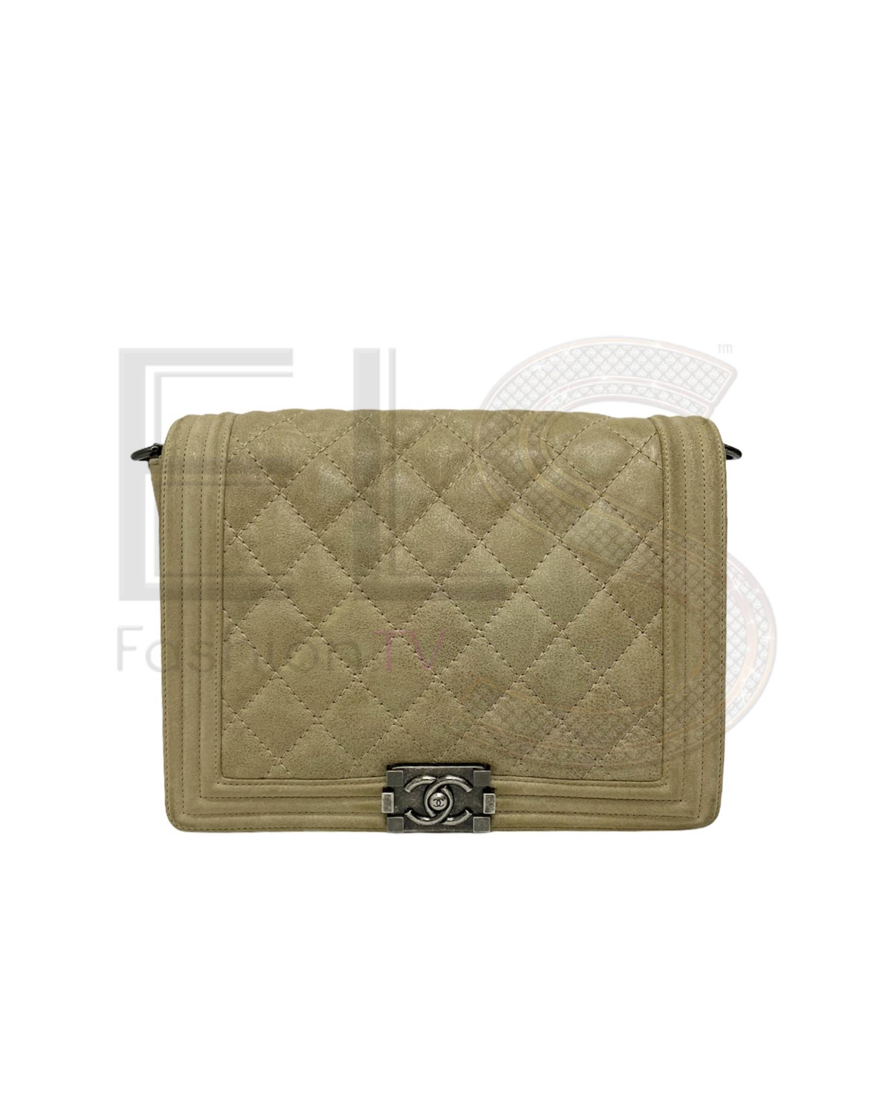 Chanel Boy Maxi Suede Beige