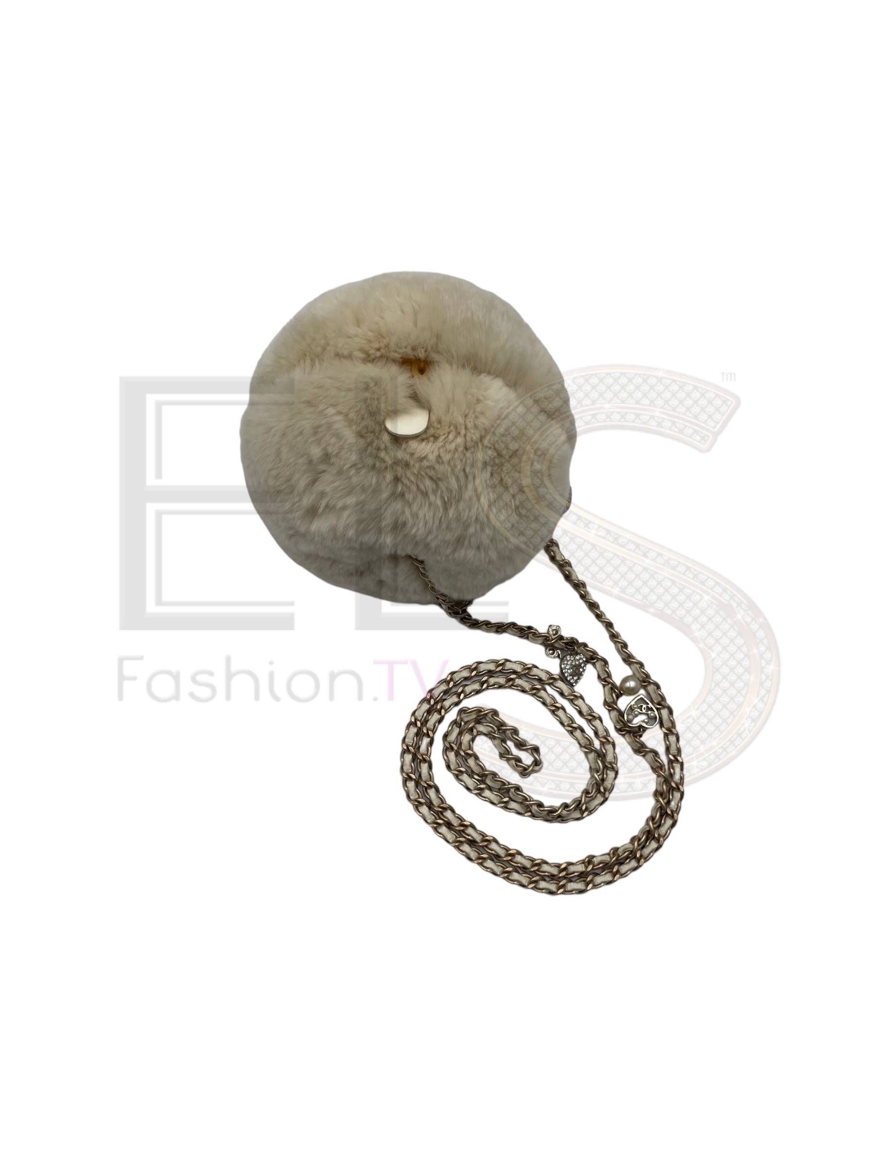 Chanel Pearl White ELS Fashion TV