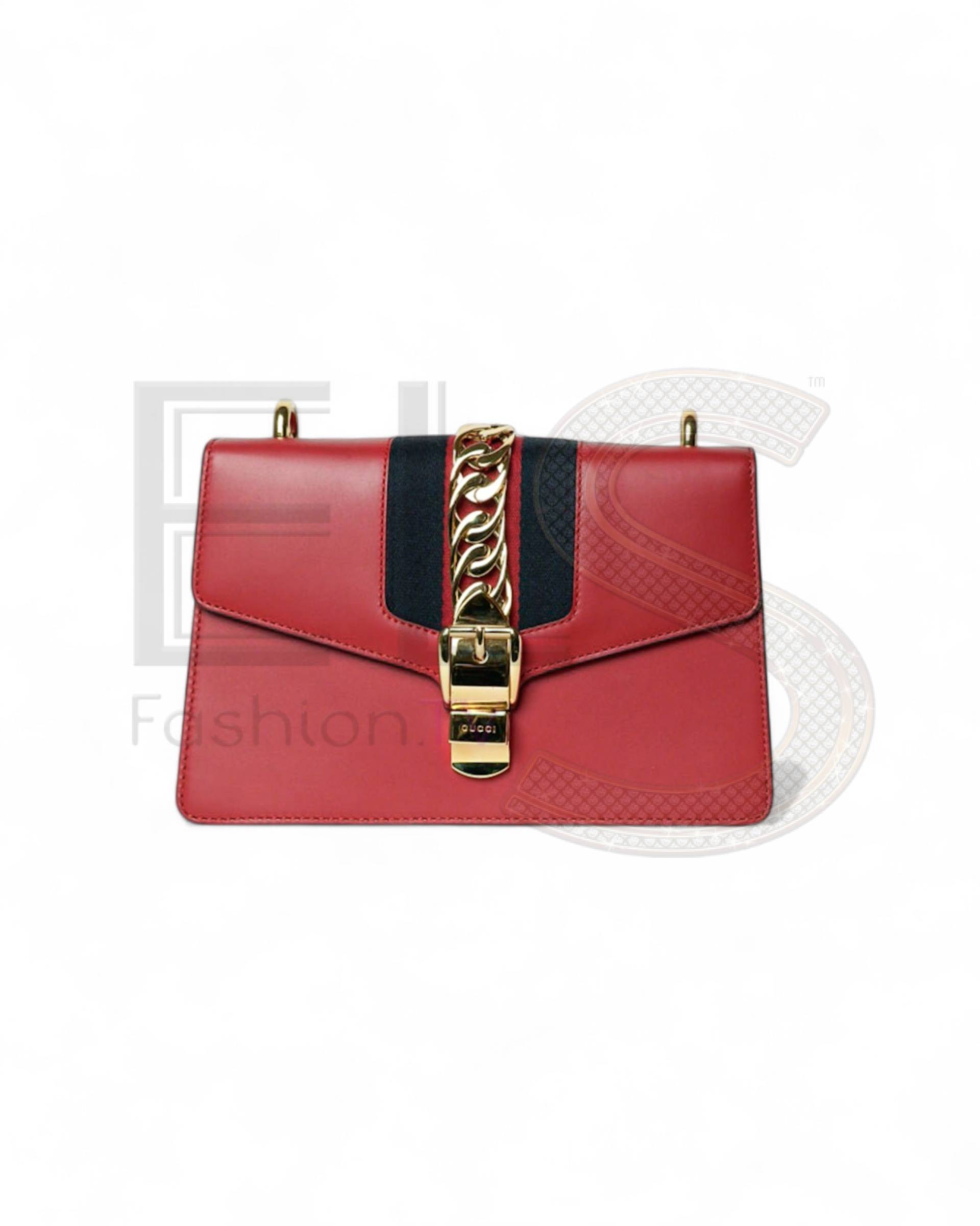 Gucci Sylvie Medium Red