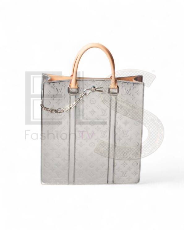 Louis Vuitton ELS Fashion TV